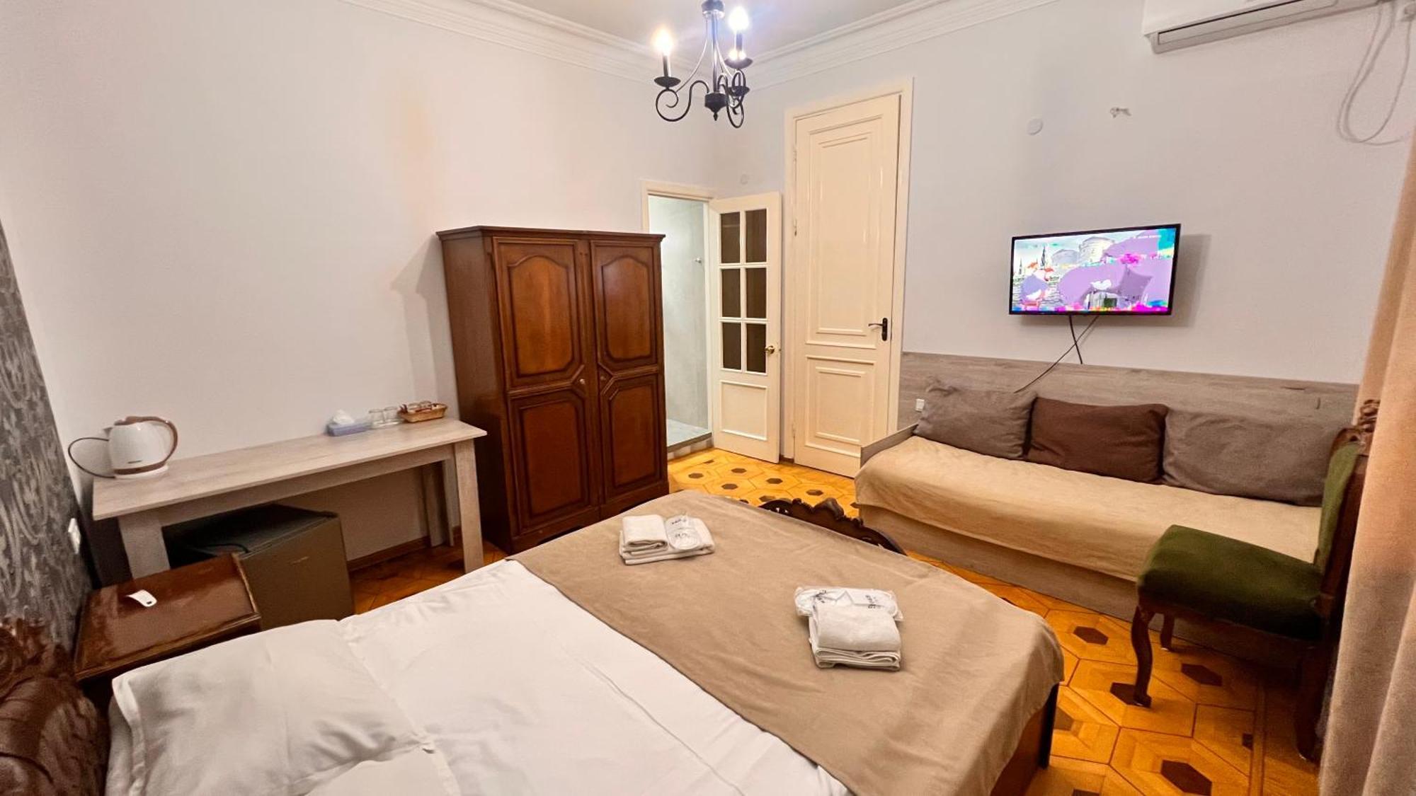Elross Hotel Jerevan Eksteriør bilde