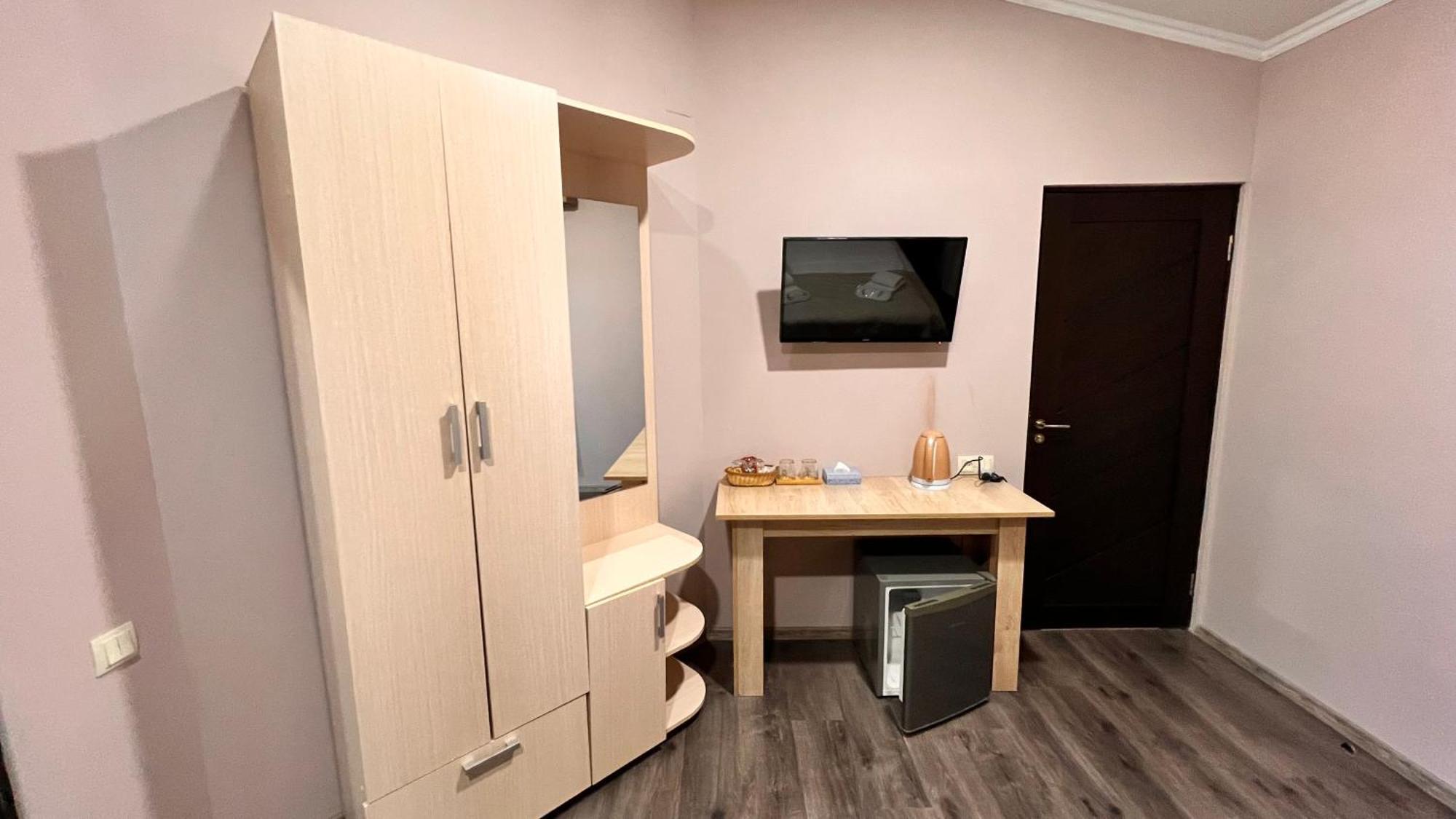 Elross Hotel Jerevan Eksteriør bilde